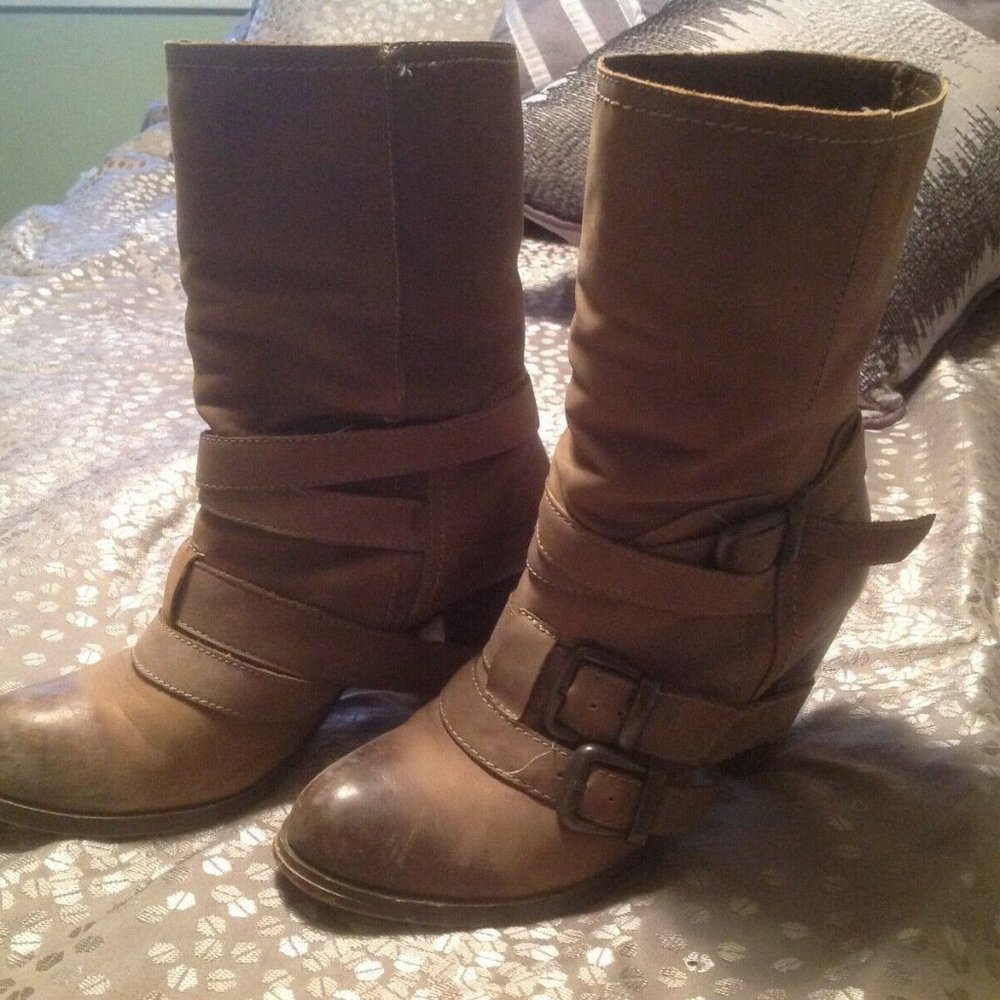 Steve Madden boots. Size 7